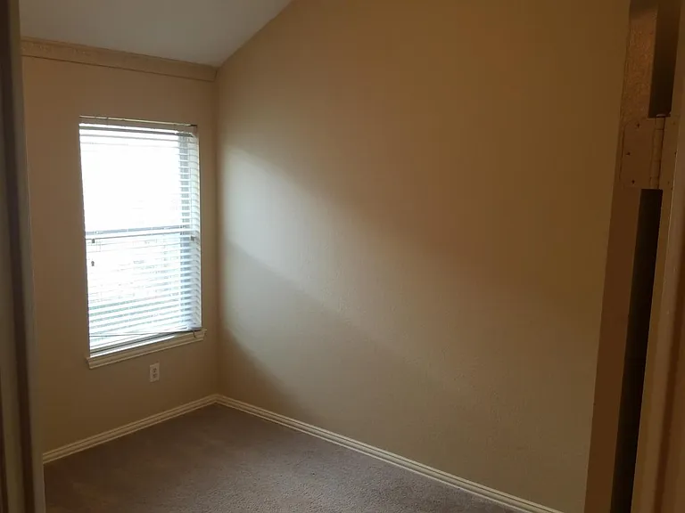 6103 Ridan Ln — Photo 1
