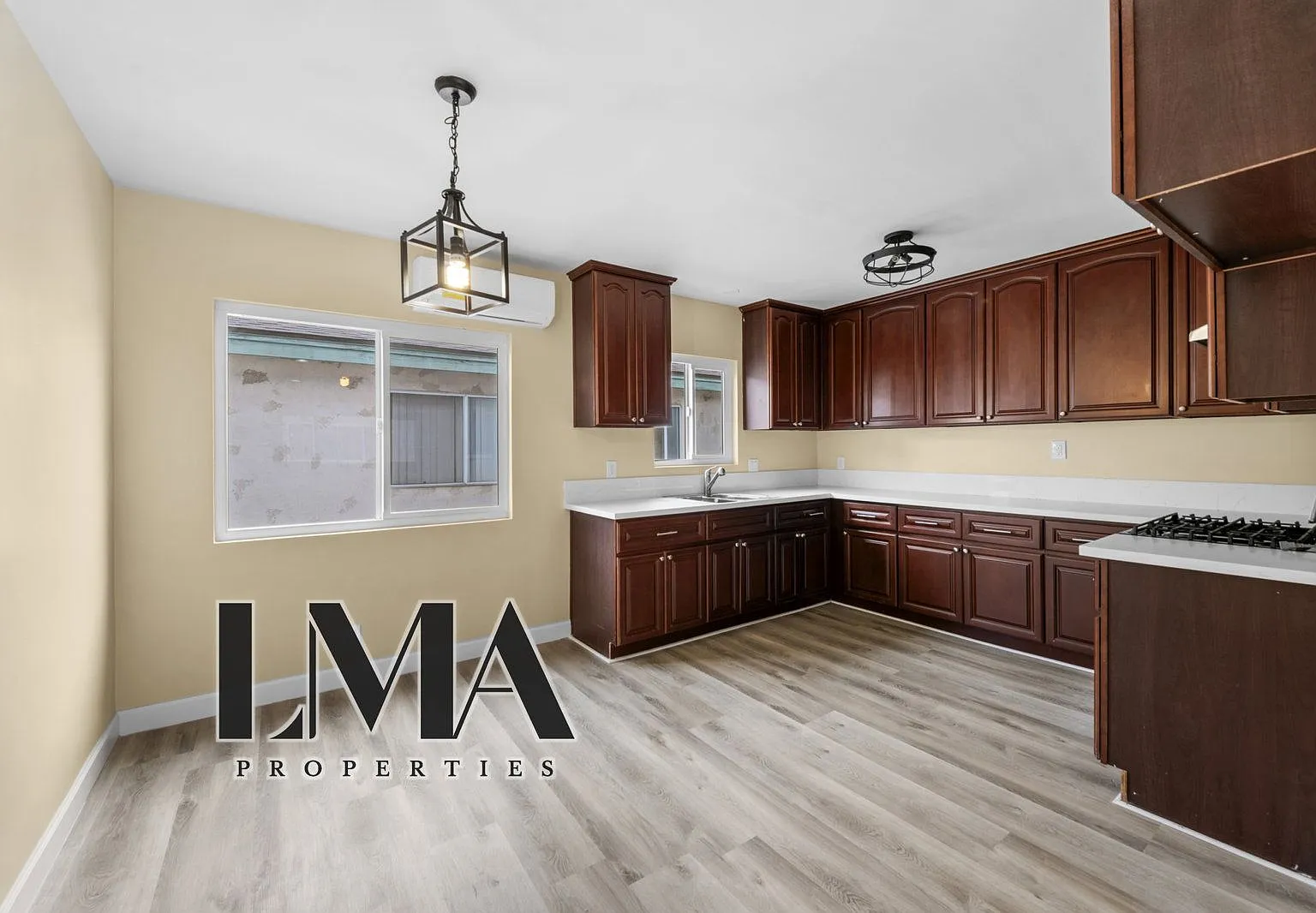 2 bed, 1.0 bath, 900 sqft, $2,291 — Photo 3