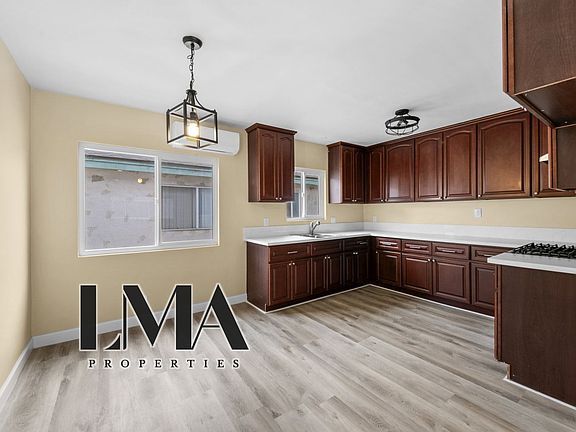 3rd image of 4317 W 120th St APT C