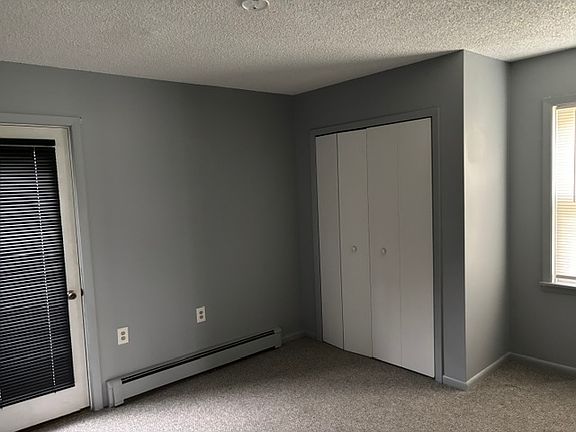 4th image of 958 Hoosick Rd #1