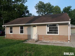 3076 Louise Ln, Springfield, IL 62702