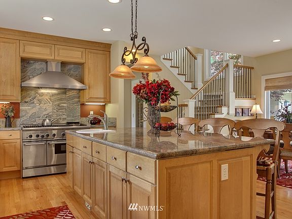 5th image of 24733 SE Windsor Boulevard