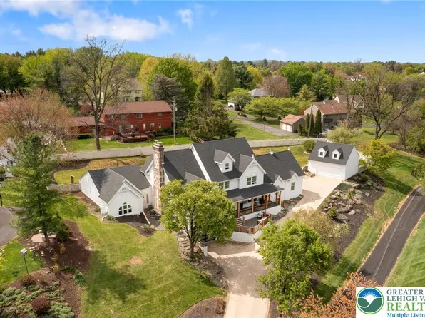 2230 Greenwood Rd, Allentown, PA 18103