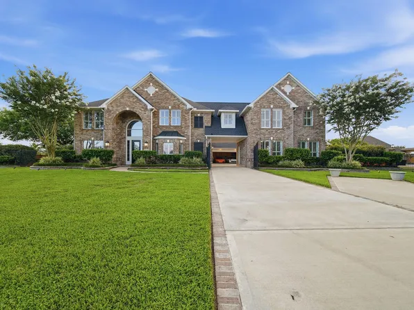 3960 Pebble Brook Dr, League City, TX 77573