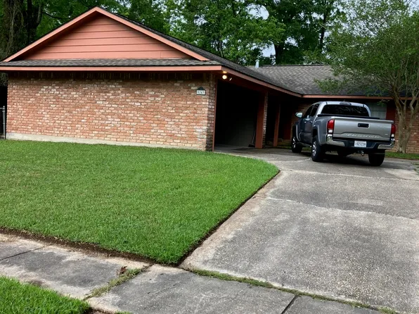 5243 N Shamrock Dr, Baton Rouge, LA 70814
