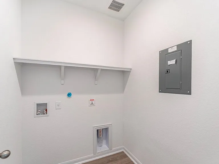11130 Hollinger Cir — Photo 1
