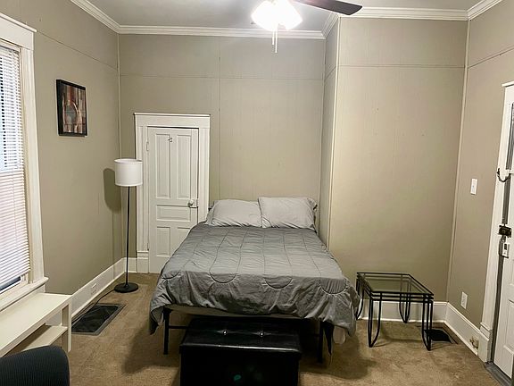 3rd image of 1601 Kenilworth Ave APT B