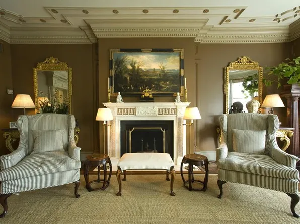 7 Sutton Square image 1 of 3