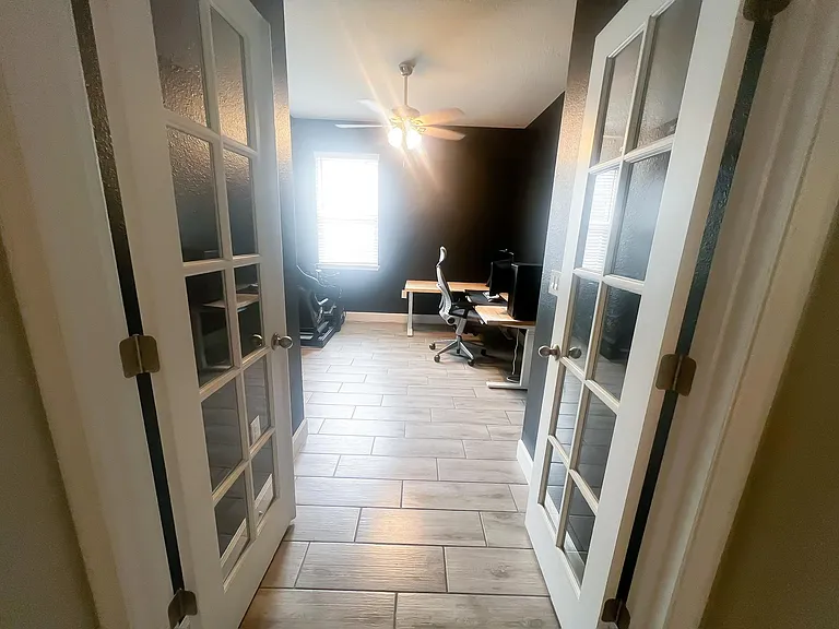1585 Chelsea Manor Cir — Photo 12