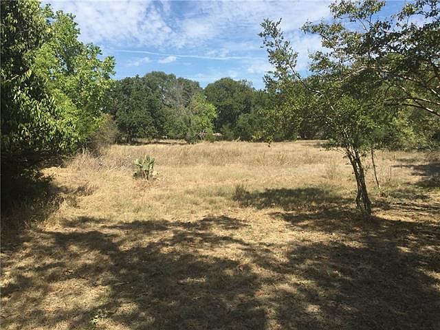 1st image of 2309 Live Oak Cir