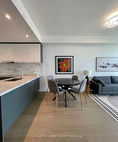 488 University Ave #4106 — Photo 18