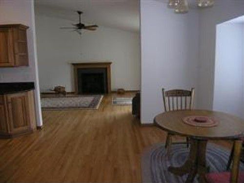 3rd image of 16029 Oakview Ln SW