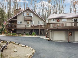 223 Imperial Rd, Hidden Valley, PA 15502