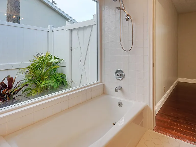 13515 Northumberland Cir — Photo 13