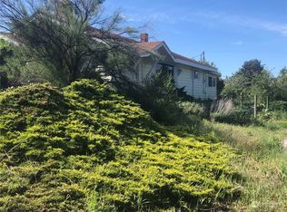 208 Division St E, Tonasket, WA 98855