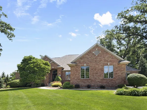 9771 Rambling Rose Ln, Saint John, IN 46373