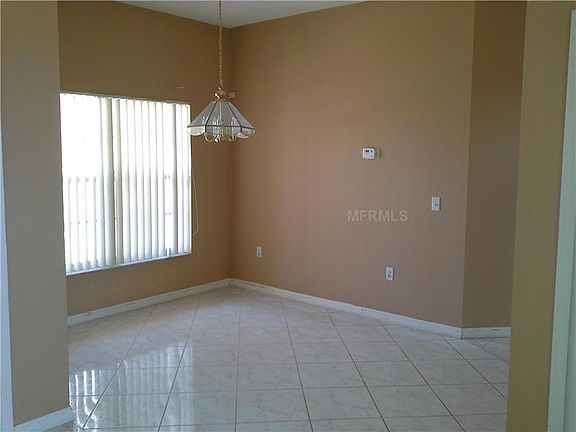 4th image of 14 Alicante Ct