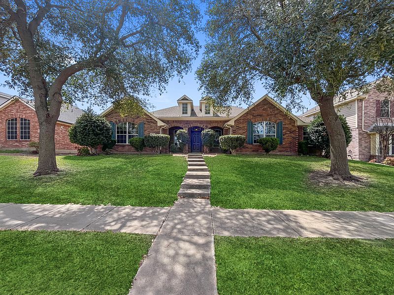 1st image of 502 Azalea Dr