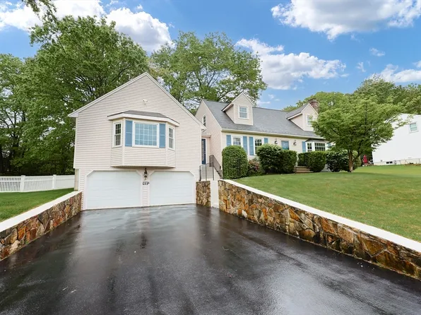 6 Taft Dr, Franklin, MA 02038