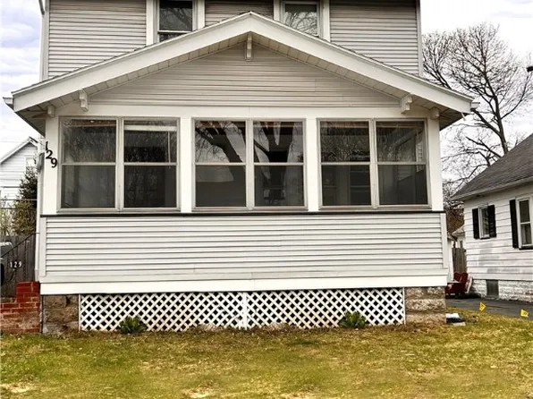 129 Rockview Ter, Rochester, NY 14606