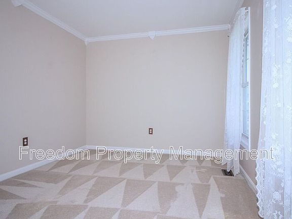 4th image of 6540 Cottonwood Dr