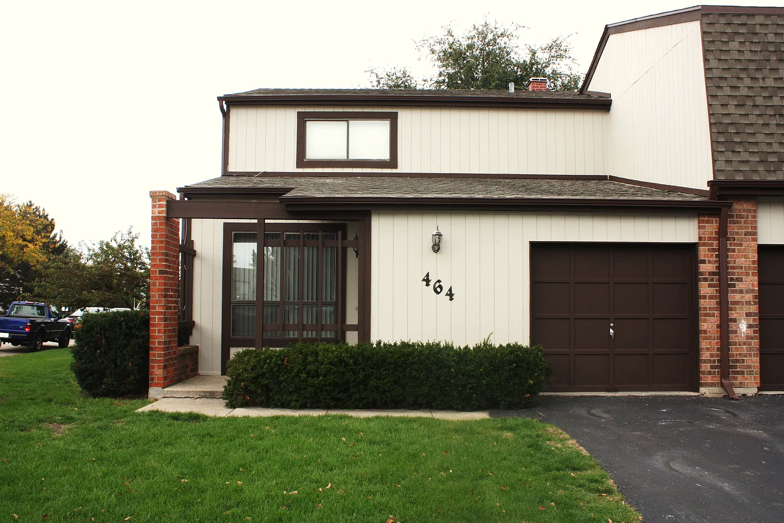 464 Ferne Dr photo 1