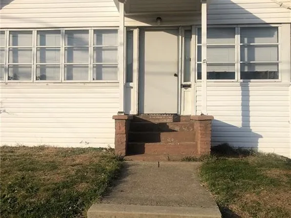 823 Concord Ave, Akron, OH 44306