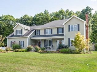 51 Preservation Ln, Holden, MA 01520