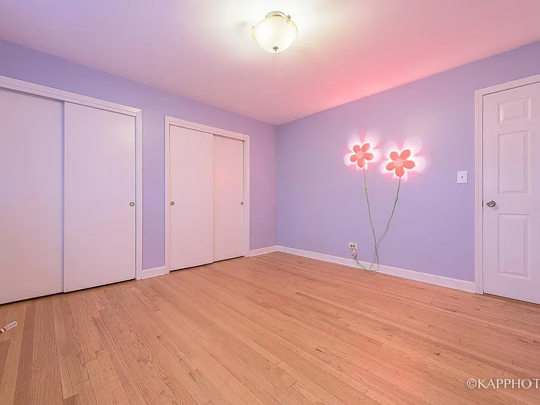 5942 W Addison St #1 — Photo 18