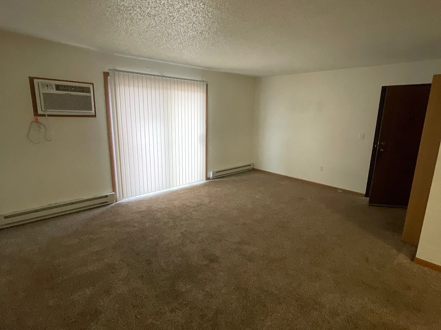 2 bed, $650 — Photo 4