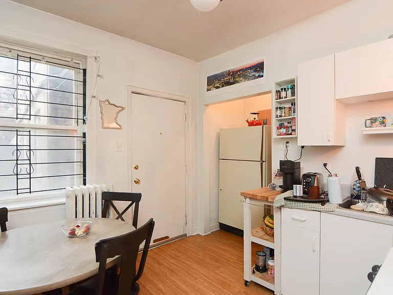1929 W Crystal St #2A — Photo 3