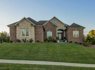 1020 Caiman Ct, New Albany, IN 47150