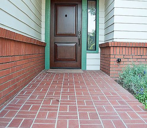 4th image of 3920 W Grove Ct