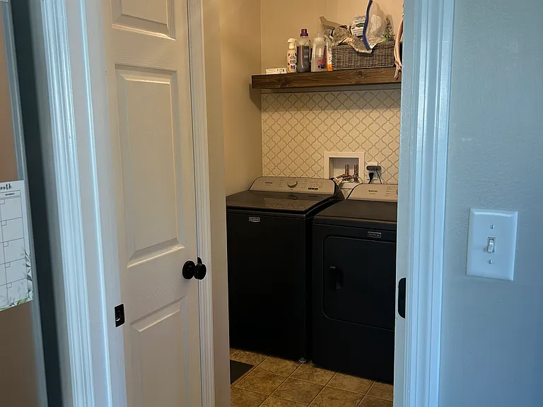 Ashboro Dr — Photo 25