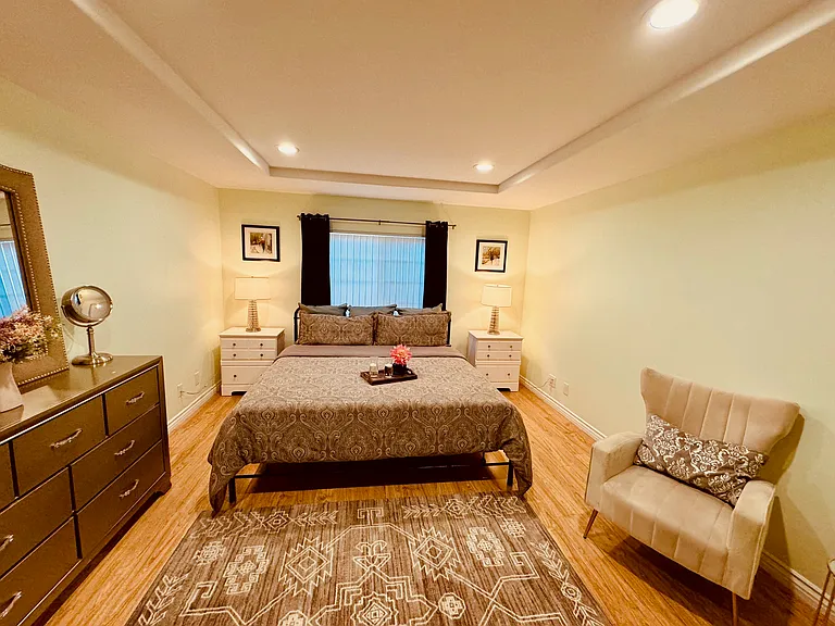 Bedroom #1, with sitting area