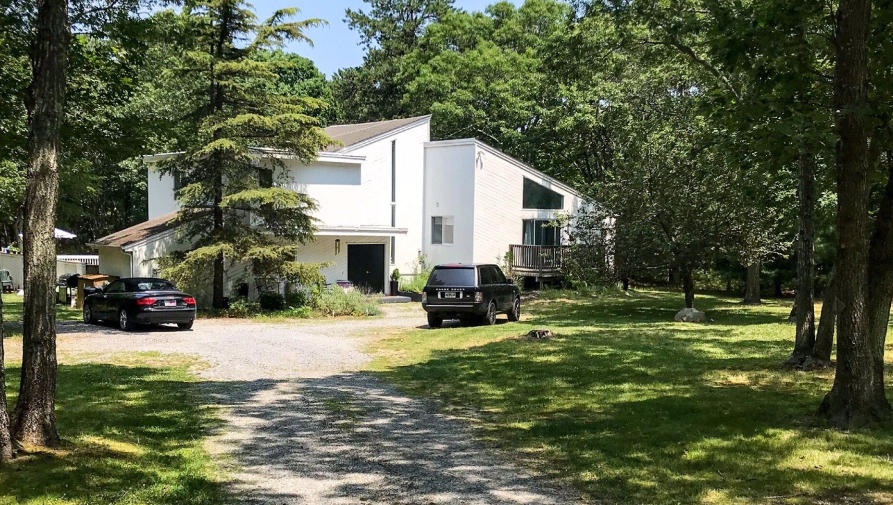 36 Jonathan Dr, East Hampton, NY 11937 Out East