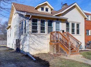 2211 Foster St, Evanston, IL 60201
