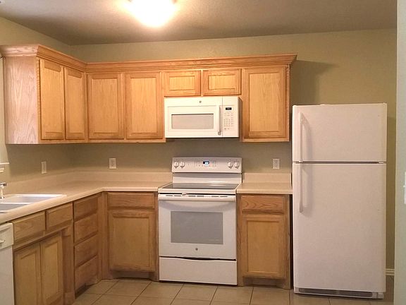 3rd image of 1301 Edison Ave Unit A