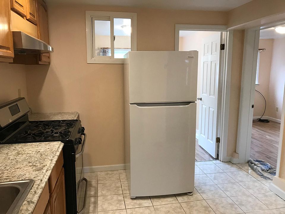 1st image of 218 Minerva St #1