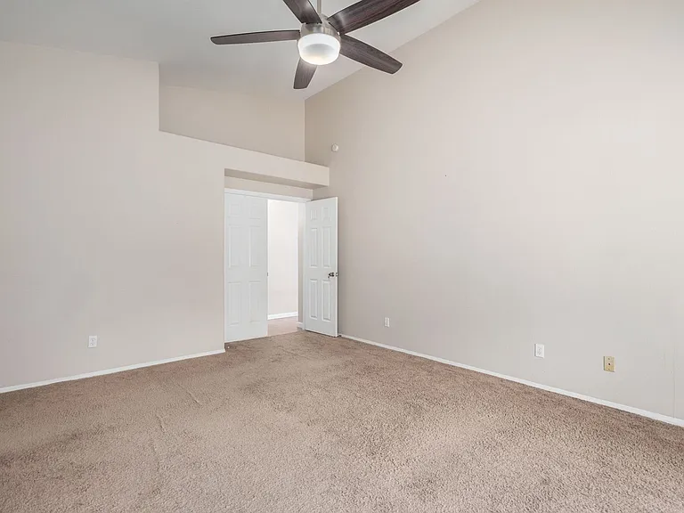 15428 S 23rd Pl — Photo 17