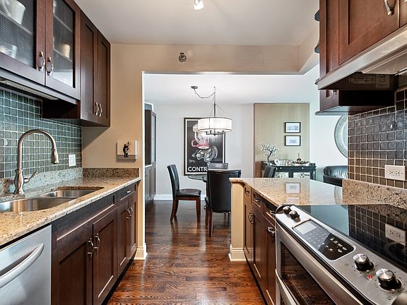 3rd image of 195 N Harbor Dr APT 3701