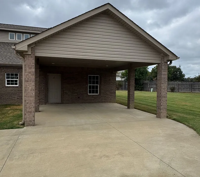 3017 Olivia Ct #4