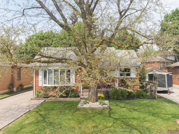 45 Churchill Cres, Halton Hills, ON L7G 2N2