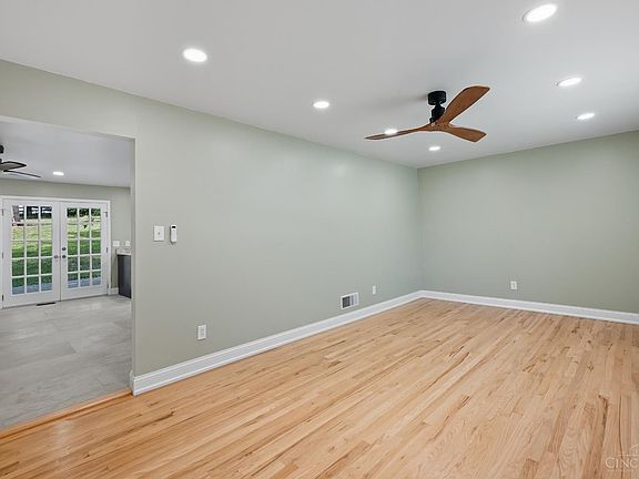 2nd image of 5991 Gaines Rd