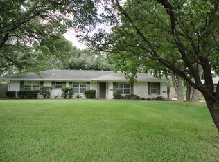 2304 Kent St, Bryan, TX 77802