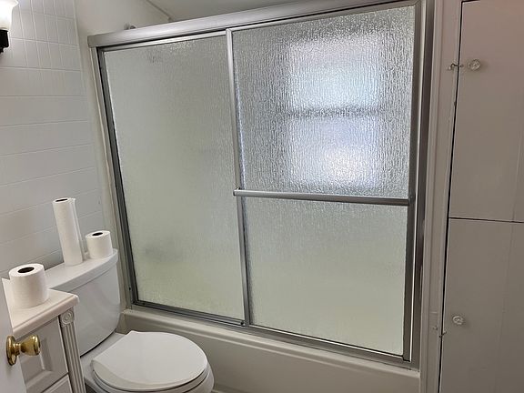 5th image of 505 N Highland Ave
