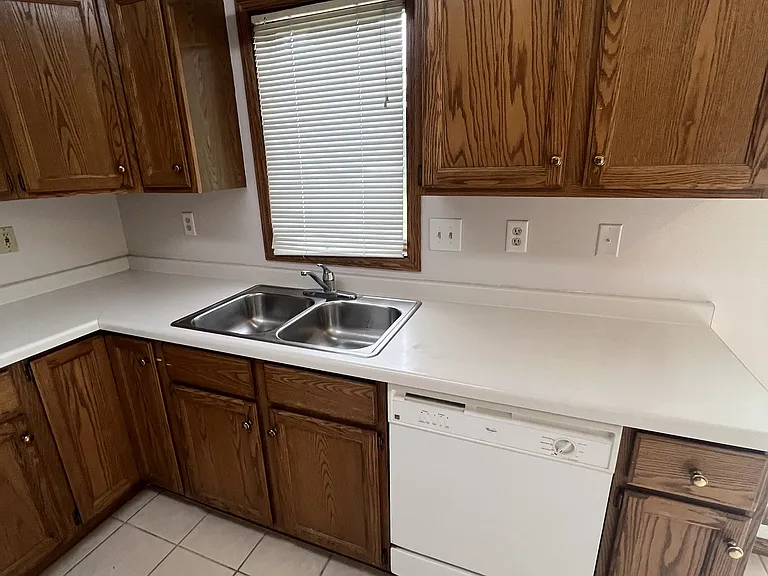1103 Belsly Blvd — Photo 3