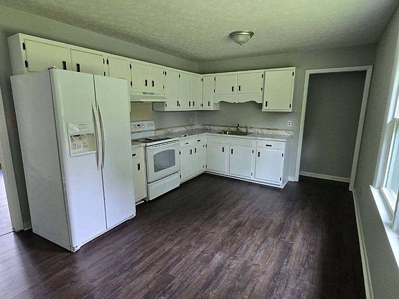 5th image of 6512 Kemper Ct