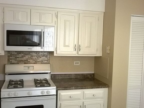 2nd image of 3145 Medford Ct