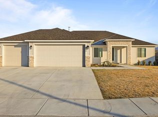 1714 Willow Way, Benton City, WA 99320